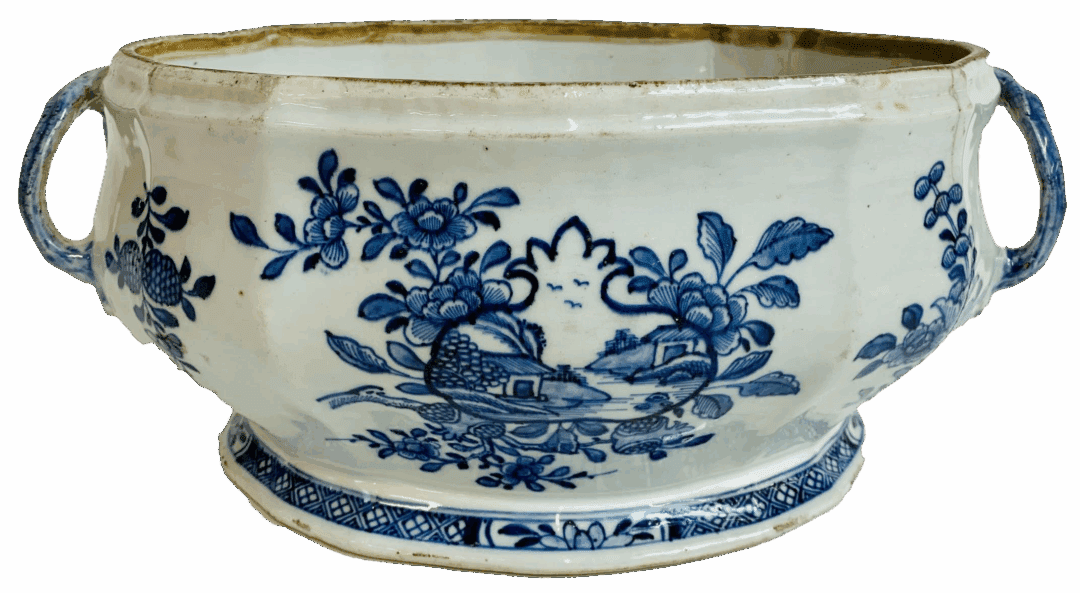 Chinese Porcelain Soup Tureen, c. 2002.1.3, KHS