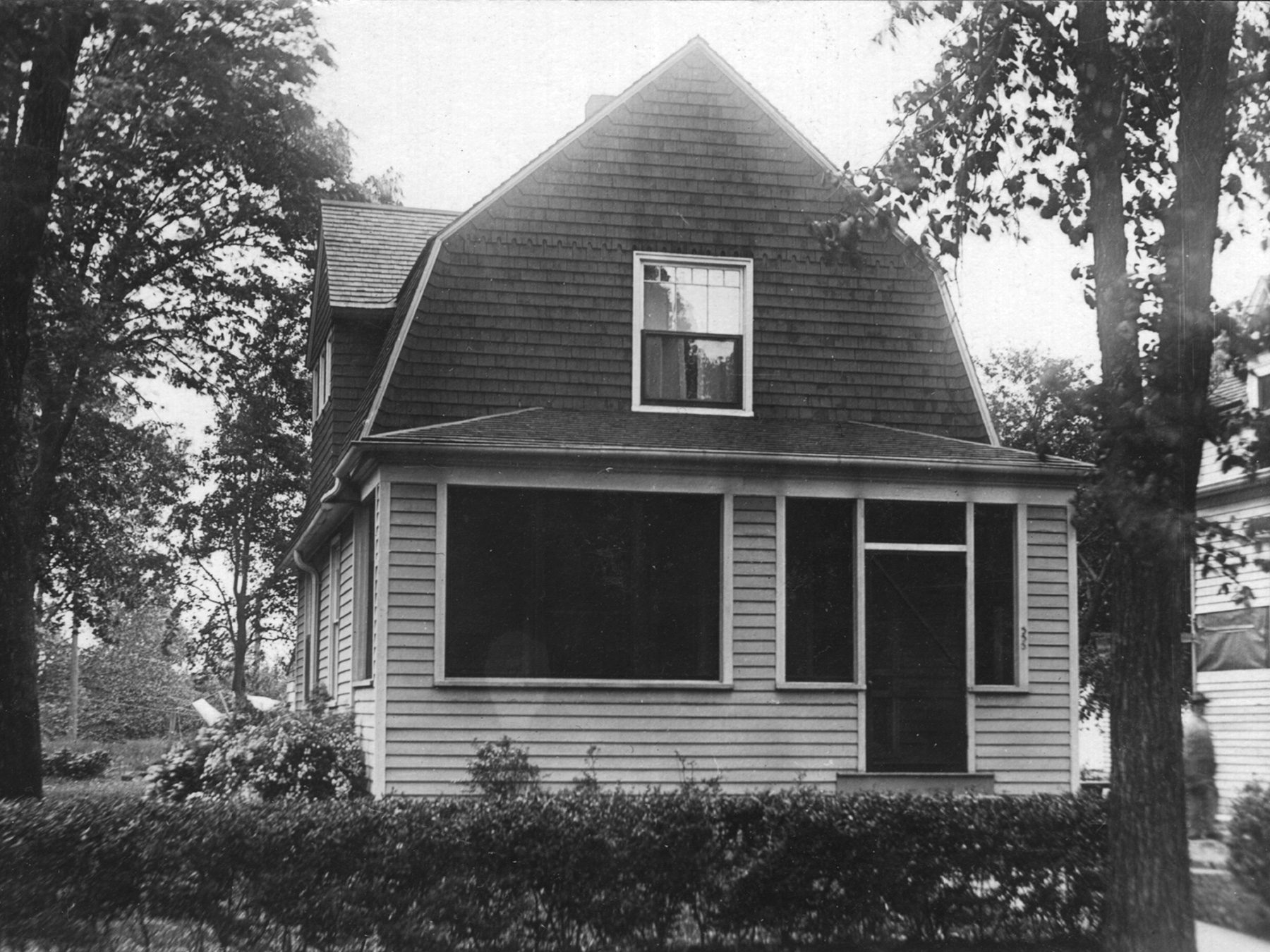 CentennialHomesBW_333_Ivy_Court
